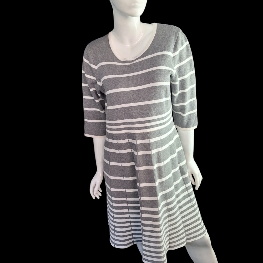 Lane Bryant Grey and White Striped Womens Sweater Dress Mid Sleeve Size 18/20 - Picture 8 of 15